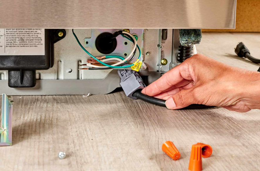 MAINTENANCE & INSTALLATION